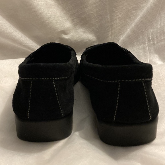 πΈ AEROSOLES BLACK SUEDE LOAFERS - Picture 5 of 6
